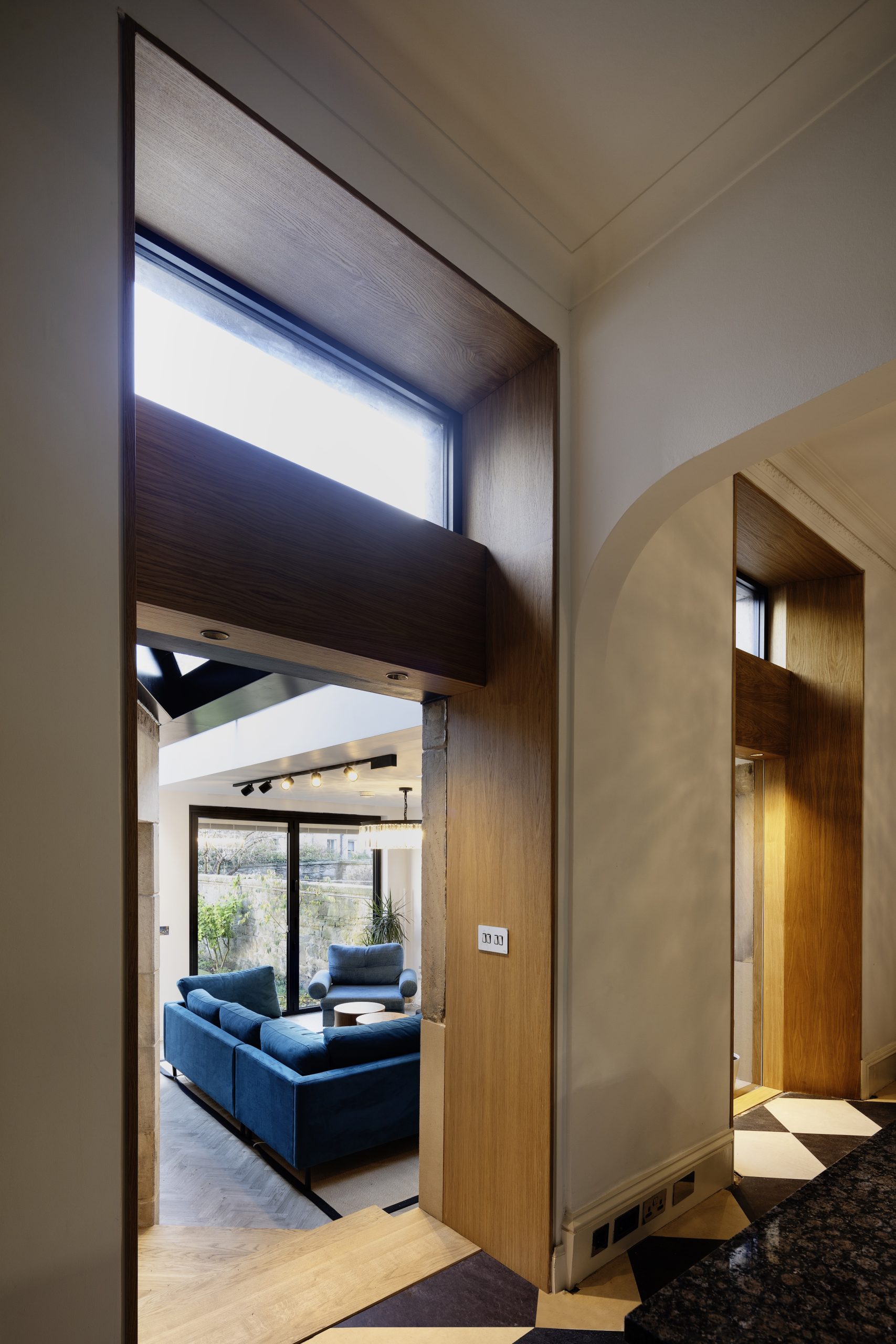 Oak lining (portal) around new openings with fixed window above